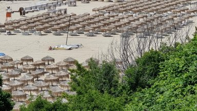Затварят за 24 часа плаж в Свети Влас заради замърсени води