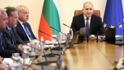 Кабинетът "Радев" прие управленската програма 