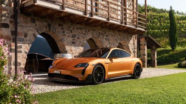 Porsche направи уникален Taycan Turbo GT по желание на швейцарски клиент