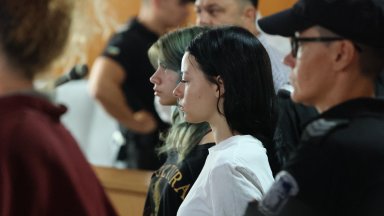 Не пуснаха на свобода обвиняемите за убития Георги момичета на фона на викове "До живот"