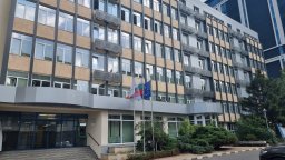 НСИ съкращава 10% от щата си, част от служителите остават без работа