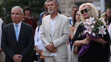 "Ти ме повика, живот"- Отбелязаха годишнината на Михаил Белчев с откриването на биографична фотоизложба 