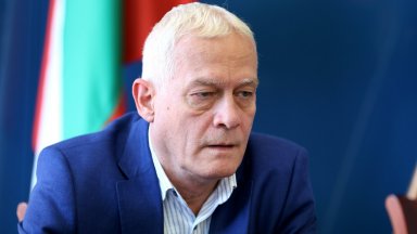 Здравният заместник-министър проф. Петко Салчев подаде оставка