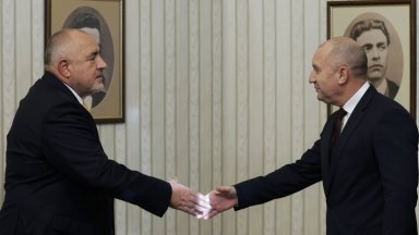 Бойко Борисов е двойно по-богат от Румен Радев