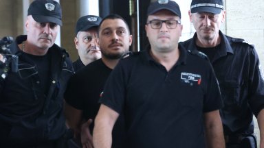 5 вида дрога в колата на дилъра с бебето от София, отрече детето да е използвано за параван