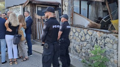 "Кръв и чест": Арестуваха 18 младежи в Пловдив при операция срещу неонацистки групи (снимки)