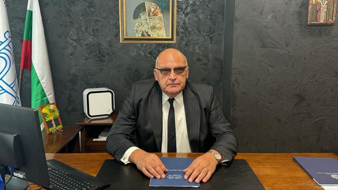 Д-р Брънзалов: Оставката на Салчев е добро решение