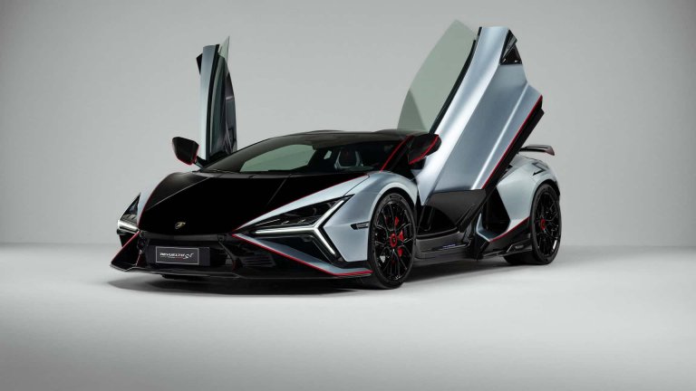 Lamborghini Revuelto SV крие чудовищна мощност от 1065 к.с. (видео)