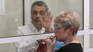 11 г. в наказателна колония за зам.-шефа на опозиционната руска партия "Яблоко"