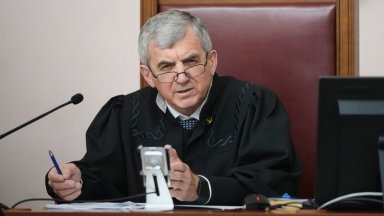 Върховният съд на Русия призна за законно отстраняването от изборите на "Яблоко"