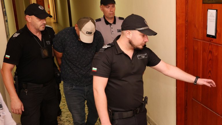 Връщат в ареста шефа на ВиК-Несебър. Адвокатът му: Законът не го задължава да каже истината