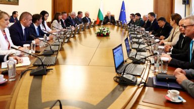 Радев: Южна Европа е в пламъци, навсякъде около нас гори, а нямаме опустошителни пожари