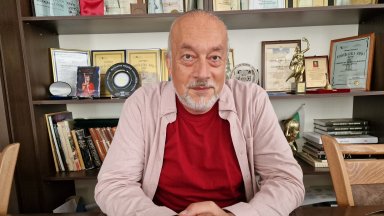 20 оперни певци от шест държави участват в международния конкурс за млади тенори "Гласът на Камен" в Русе
