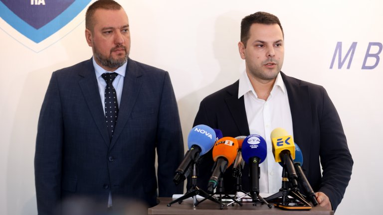 Разбиха схема за изнудване на хора с мними кредити и заплахи в социалните мрежи (видео)