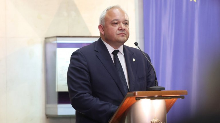 Прокуратурата отговори на Демерджиев: Не приемаме "предупреждения" от министри