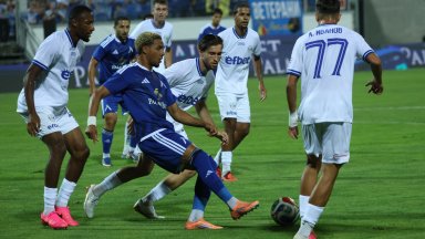 Отличен "Левски" загря за АЕК с 6:0, Груич дебютира