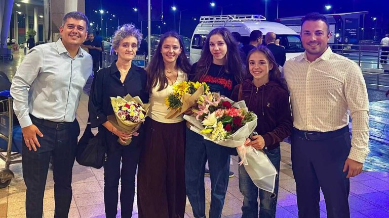 Звездно посрещане за Стилияна Николова в Кайро