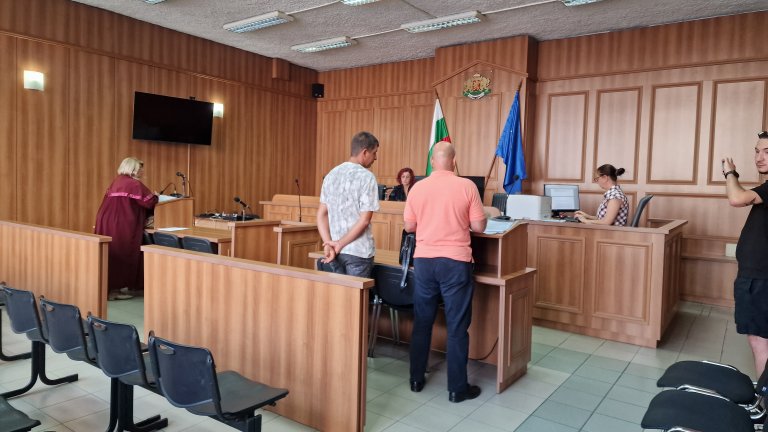 Съдът освободи срещу 3000 евро обвинения за отравянето на лешояди