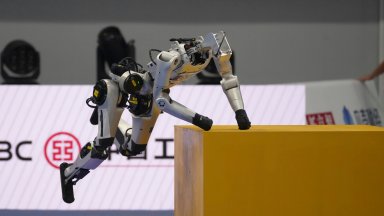 Световните игри за хуманоидни роботи показаха защо Китай има преднина пред САЩ
