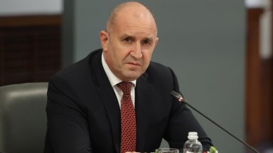 Радев: Вие представяте ли си при Борисов и Пеевски МВР и ДАНС да влязат в имението на Ами