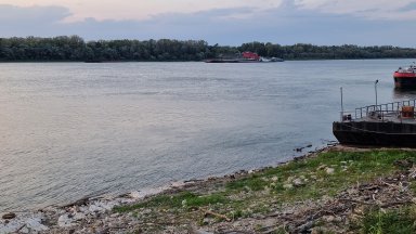 Застой и минимално повишение на нивото на река Дунав в българския участък и за това денонощие
