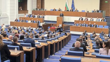 Новият политически сезон: Война на няколко фронта чака ПБ