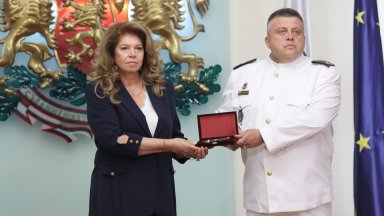 Президентът подписа укази за 3 смени на върха във въоръжените сили