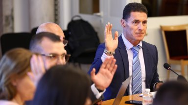 Удължават до 3 години срока за превалутиране на капитала на фирмите в евро
