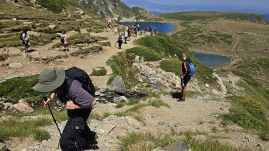 Добри са условията за туризъм в планините в Западна България, съобщиха от ПСС към БЧК