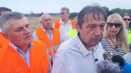 Шишков: "Хемус" е пътят на грабежа, но строителството няма да спре (снимки)