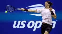 До 2 след полунощ: Зверев издържа в нов петсетов маратон на US Open