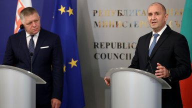 Радев след срещата с Фицо: България и Словакия преговарят с "Уестингхаус" за 2 реактора AP1000