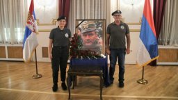 Много политици дойдоха на възпоменателната церемония за Ратко Младич в Белград (снимки)