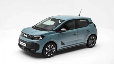 Новата Dacia Spring идва с повече място, мощност и пробег