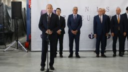 Радев откри китайски високотехнологичен завод край Пловдив за 17,5 млн. евро (снимки)