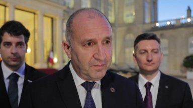 Пред Радев и Макрон: Българската "ЕндуроСат" и френската "Арианспейс" подписаха меморандум 