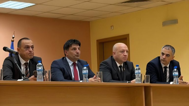 Размениха директорите на полицията в Русе и Разград