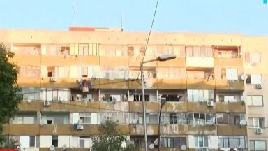 Летят брадви и буркани: Жители на "Люлин" се оплакват от кражби и нападения от Центъра за временно настаняване