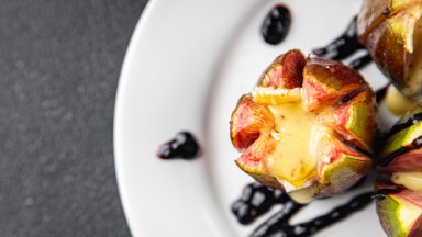 Бри и смокини на фурна само за 15 минути